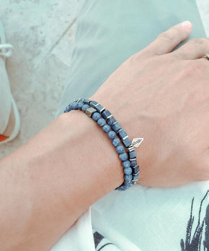 Bracelet bleu cube de lapis lazuli et fermoir argent signature ÕJIN by Léo
