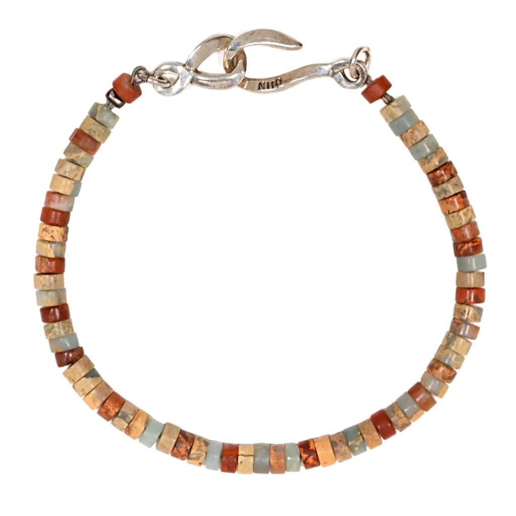 Bracelet Heishi kiro en jaspe serpentine et fermoir argent ÕJIN by Léo